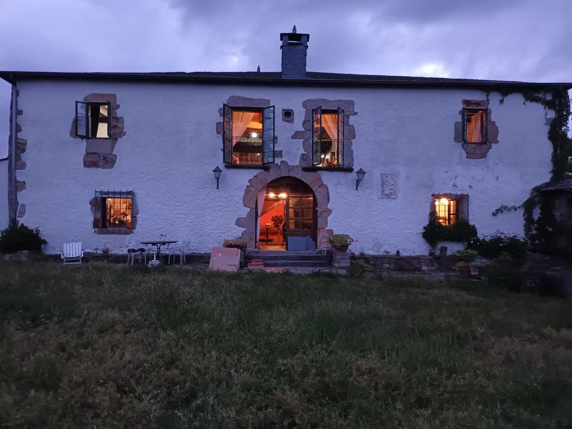 Palacio De Cantiz "Reserva De Ancares" Becerreá 외부 사진