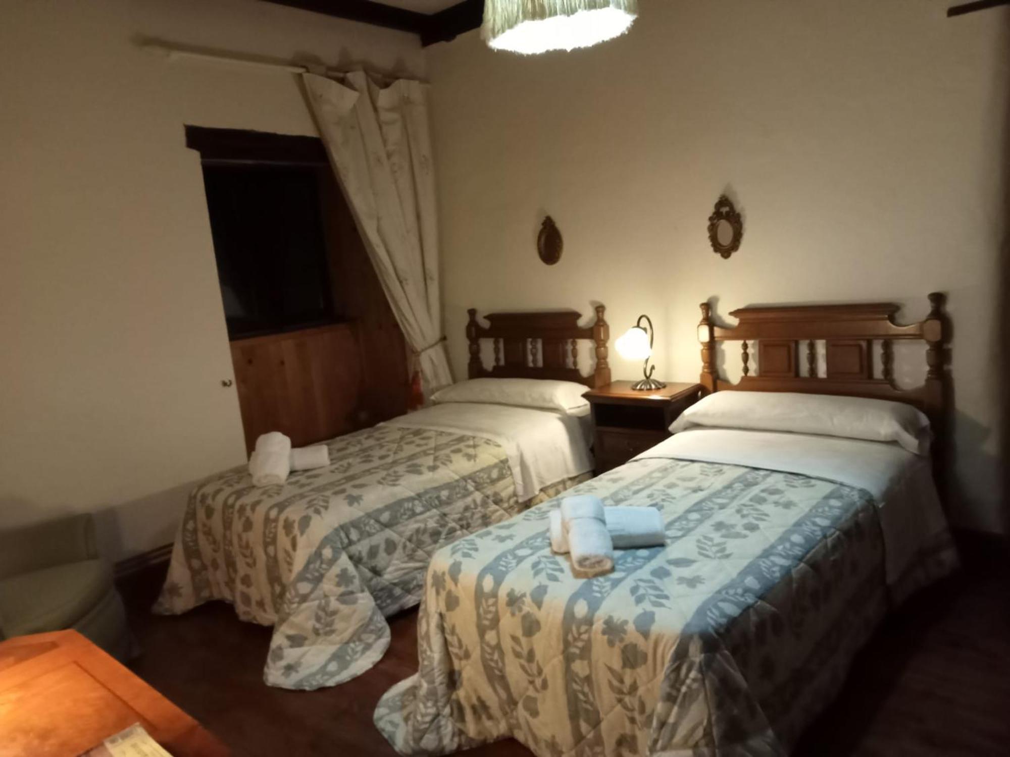 Palacio De Cantiz "Reserva De Ancares" Becerreá 외부 사진