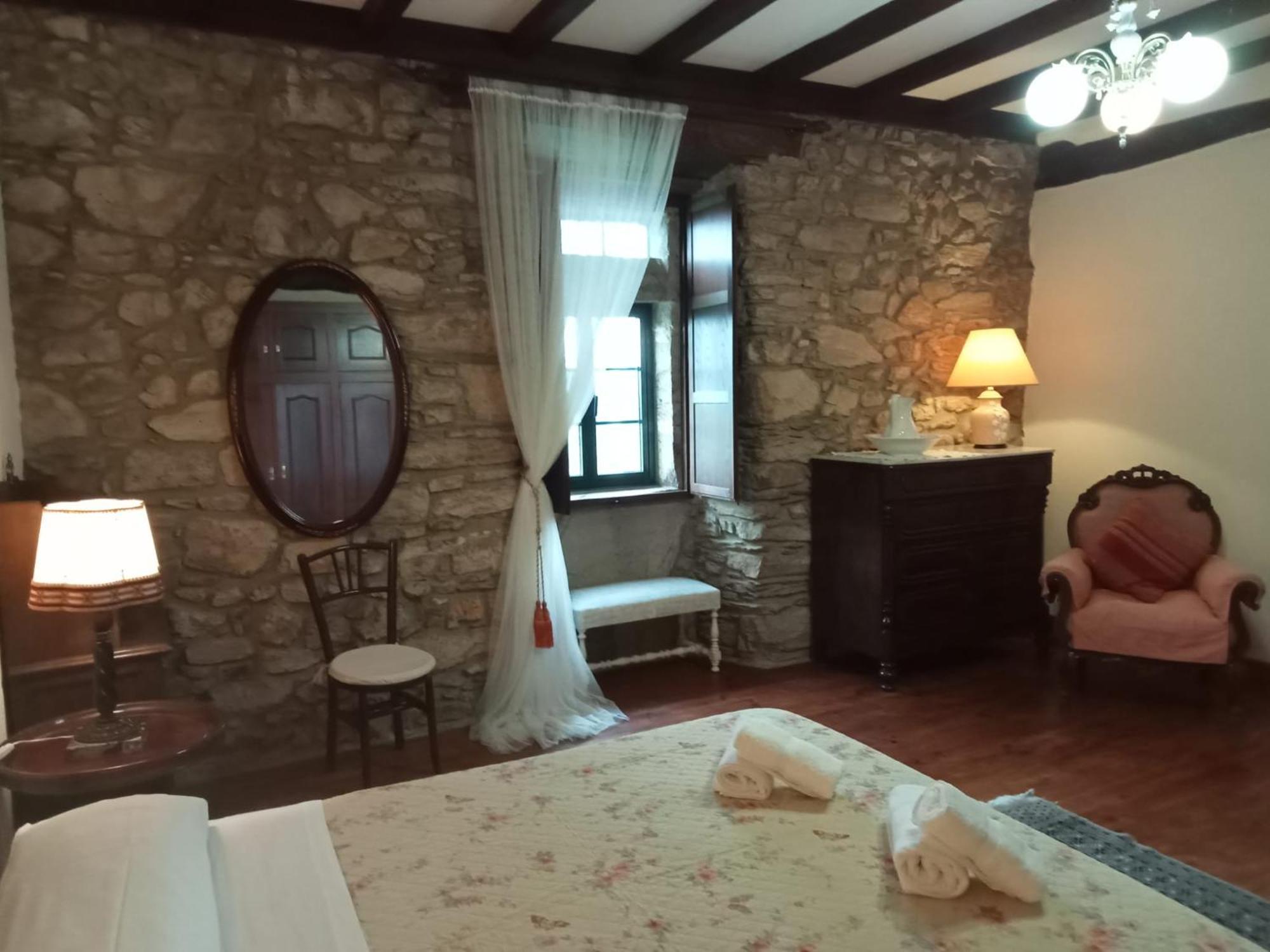 Palacio De Cantiz "Reserva De Ancares" Becerreá 외부 사진